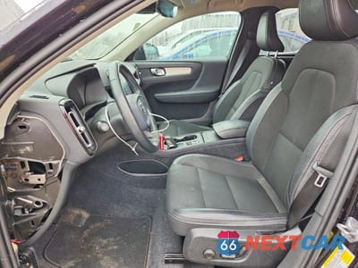 Zdjęcie 7 z 12 samochodu: 2020 VOLVO XC40 T5 MOMENTUM VIN:YV4162UK8L2323857 - miniatura