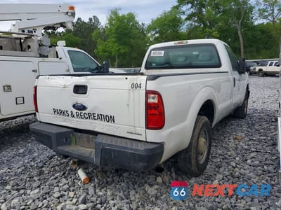 Trzecie zdjęcie samochodu z tyłu: 2016 FORD F350 SUPER DUTY VIN:1FTBF3A69GEA38819 - miniatura