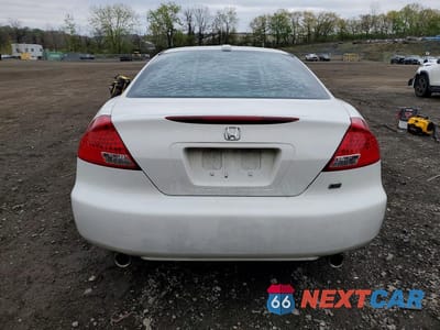 Zdjęcie 6 z 12 samochodu: 2006 HONDA ACCORD EX VIN:1HGCM82676A013379 - miniatura
