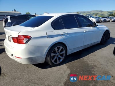 Trzecie zdjęcie samochodu z tyłu: 2013 BMW 328 I SULEV VIN:WBA3C1G59DNR46941 - miniatura