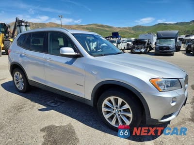 Czwarte zdjęcie samochodu z boku: 2013 BMW X3 XDRIVE28I VIN:5UXWX9C53D0A20283 - miniatura