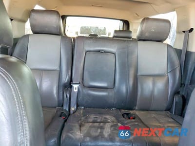 Zdjęcie 10 z 13 samochodu: 2013 CHEVROLET SUBURBAN VIN:1GNSCHE02DR212835 - miniatura