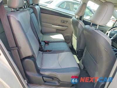 Zdjęcie 11 z 13 samochodu: 2016 TOYOTA PRIUS V FIVE VIN:JTDZN3EU0GJ049130 - miniatura