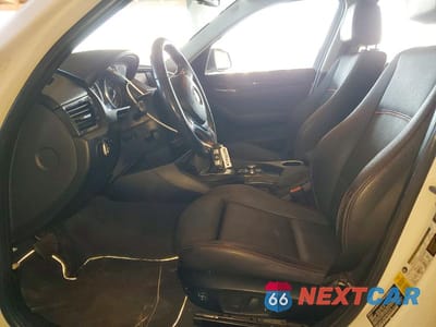 Zdjęcie 7 z 12 samochodu: 2014 BMW X1 SDRIVE28I VIN:WBAVM1C59EVW55479 - miniatura