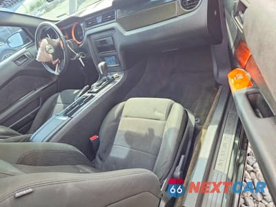 Zdjęcie 8 z 13 samochodu: 2014 FORD MUSTANG GT VIN:1ZVBP8CF7E5206992 - miniatura