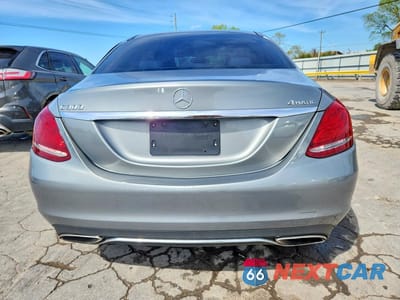 Zdjęcie 6 z 12 samochodu: 2015 MERCEDES-BENZ C 300 4MATIC VIN:55SWF4KB8FU035067 - miniatura