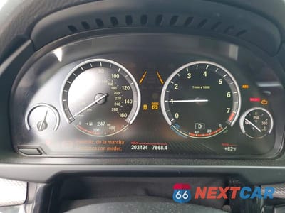 Zdjęcie 9 z 13 samochodu: 2014 BMW X5 SDRIVE35I VIN:5UXKR2C59E0H31634 - miniatura