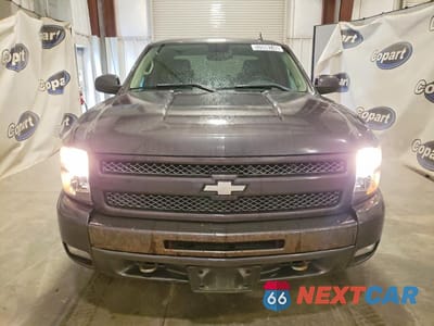 Piąte zdjęcie samochodu w środku: 2011 CHEVROLET SILVERADO K1500 LTZ VIN:3GCPKTE3XBG217552 - miniatura