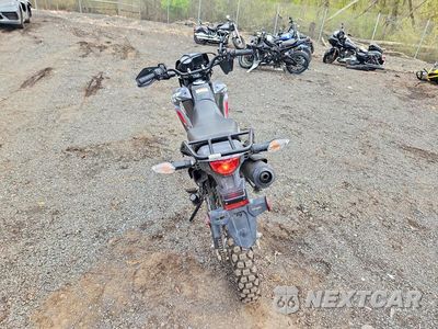 Czwarte zdjęcie samochodu z boku: 2025 HONDA XR150L E VIN:3H1KD1319SD203021 - miniatura