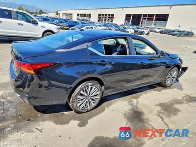 Trzecie zdjęcie samochodu z tyłu: 2026 NISSAN ALTIMA SV VIN:1N4BL4DV1TN319689 - miniatura