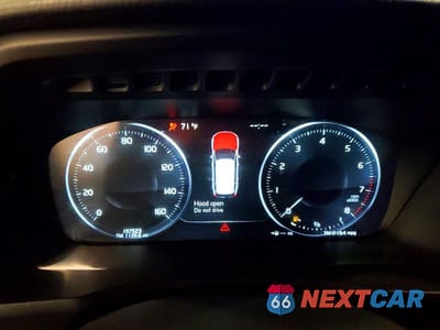 Zdjęcie 9 z 13 samochodu: 2018 VOLVO XC90 T6 VIN:YV4A22PKXJ1190822 - miniatura