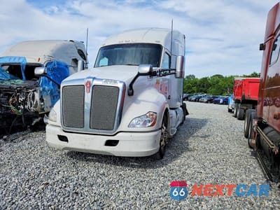 Drugie zdjęcie samochodu z przodu: 2020 KENWORTH T680 SEMI TRUCK VIN:1XKYDP9X0LJ311141 - miniatura