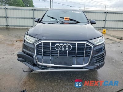 Piąte zdjęcie samochodu w środku: 2021 AUDI Q7 PREMIUM VIN:WA1AJAF74MD026167 - miniatura