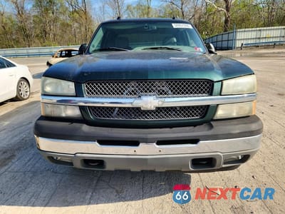 Piąte zdjęcie samochodu w środku: 2005 CHEVROLET SILVERADO K1500 VIN:2GCEK13TX51147904 - miniatura