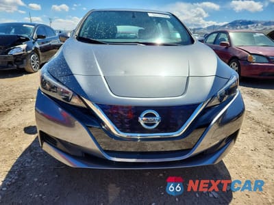 Piąte zdjęcie samochodu w środku: 2018 NISSAN LEAF S VIN:1N4AZ1CPXJC310249 - miniatura