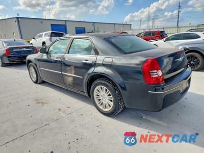 Drugie zdjęcie samochodu z przodu: 2010 CHRYSLER 300 TOURING VIN:2C3CA5CV4AH326562 - miniatura