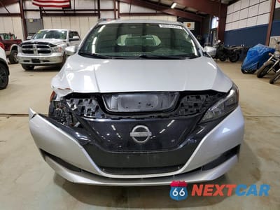 Piąte zdjęcie samochodu w środku: 2023 NISSAN LEAF S VIN:1N4AZ1BV9PC560638 - miniatura