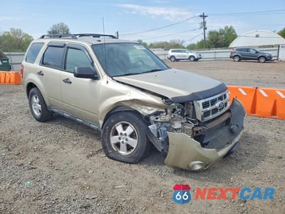 Czwarte zdjęcie samochodu z boku: 2012 FORD ESCAPE XLT VIN:1FMCU0D75CKB96451 - miniatura