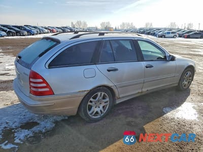 Trzecie zdjęcie samochodu z tyłu: 2005 MERCEDES-BENZ C 240 SPORTWAGON 4MATIC VIN:WDBRH81J55F596330 - miniatura