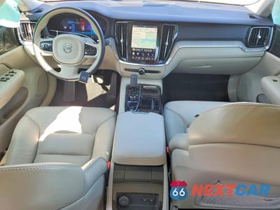 Zdjęcie 8 z 11 samochodu: 2023 VOLVO S60 PLUS VIN:7JRH60FW1PG255031 - miniatura