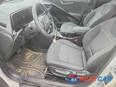 Zdjęcie 7 z 12 samochodu: 2024 KIA NIRO LX VIN:KNDCP3LE6R5146629 - miniatura