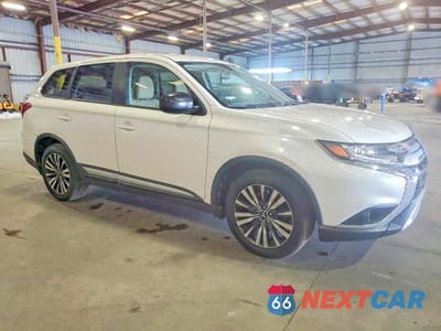 Czwarte zdjęcie samochodu z boku: 2020 MITSUBISHI OUTLANDER ES VIN:JA4AD2A34LZ027435 - miniatura