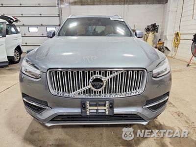Piąte zdjęcie samochodu w środku: 2017 VOLVO XC90 T8 VIN:YV4BC0PL6H1171130 - miniatura