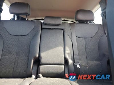 Zdjęcie 10 z 13 samochodu: 2019 HYUNDAI SANTA FE VIN:5NMS23AD4KH065247 - miniatura