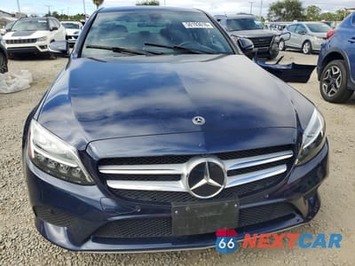 Piąte zdjęcie samochodu w środku: 2021 MERCEDES-BENZ C 300 VIN:W1KWF8DB8MR616894 - miniatura