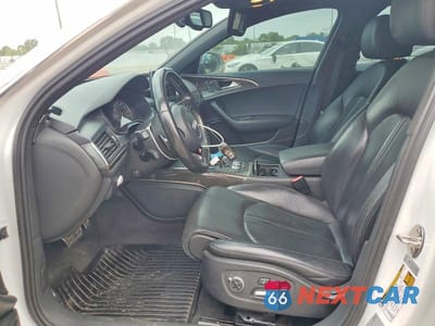 Zdjęcie 7 z 12 samochodu: 2016 AUDI S6 VIN:WAUF2AFC6GN008349 - miniatura
