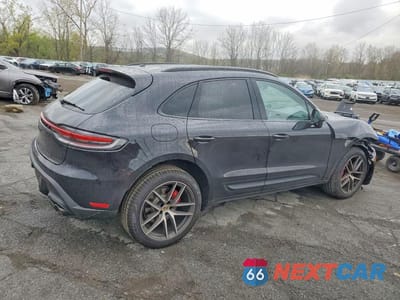 Trzecie zdjęcie samochodu z tyłu: 2026 PORSCHE MACAN S VIN:WP1AG2A58TLB40353 - miniatura