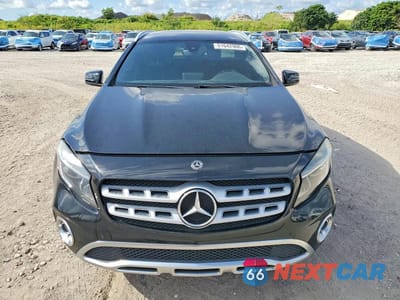 Piąte zdjęcie samochodu w środku: 2018 MERCEDES-BENZ GLA 250 VIN:WDCTG4EB5JJ459184 - miniatura