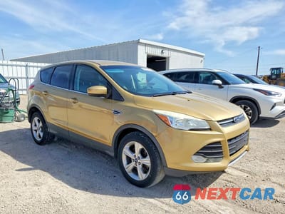 Czwarte zdjęcie samochodu z boku: 2015 FORD ESCAPE SE VIN:1FMCU9GX5FUA18855 - miniatura