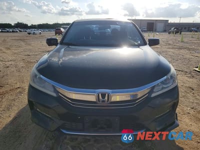 Piąte zdjęcie samochodu w środku: 2016 HONDA ACCORD EX VIN:1HGCR2F71GA029354 - miniatura
