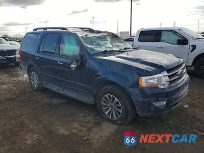Czwarte zdjęcie samochodu z boku: 2017 FORD EXPEDITION XLT VIN:1FMJU1JT2HEA27959 - miniatura