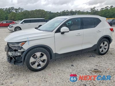 2019 VOLVO XC40 T5 MOMENTUM YV4162UK7K2052370 - główne zdjęcie licytacji z USA - miniatura