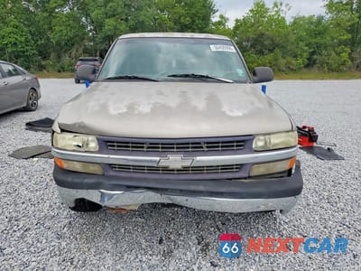 Piąte zdjęcie samochodu w środku: 2000 CHEV SILVERADO C1500 VIN:2GCEC19V8Y1247705 - miniatura