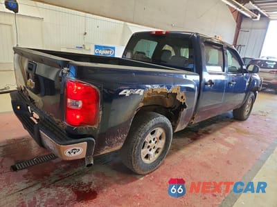 Trzecie zdjęcie samochodu z tyłu: 2007 CHEVROLET SILVERADO K1500 CREW CAB VIN:2GCEK13C471638035 - miniatura