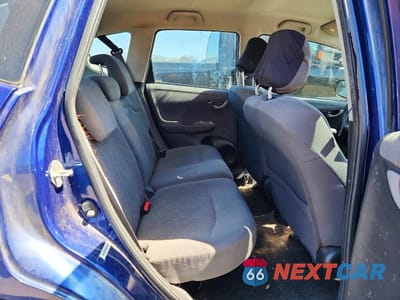 Zdjęcie 10 z 11 samochodu: 2013 HONDA FIT VIN:JHMGE8H33DC017438 - miniatura