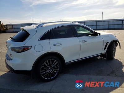 Trzecie zdjęcie samochodu z tyłu: 2017 INFINITI QX70 BASE VIN:JN8CS1MU7HM140226 - miniatura