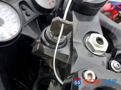 Zdjęcie 8 z 9 samochodu: 2009 KAWASAKI ZX1400 C VIN:JKBZXNC179A013104 - miniatura
