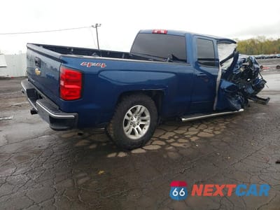 Trzecie zdjęcie samochodu z tyłu: 2017 CHEVROLET SILVERADO K1500 LT VIN:1GCVKRECXHZ121794 - miniatura