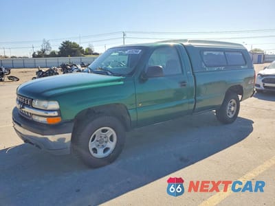 1999 CHEVROLET SILVERADO K1500 1GCEK14T3XE166715 - główne zdjęcie licytacji z USA - miniatura
