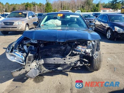 Piąte zdjęcie samochodu w środku: 2017 CHRYSLER 300 LIMITED VIN:2C3CCARG7HH547269 - miniatura