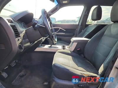 Zdjęcie 7 z 13 samochodu: 2009 FORD ESCAPE VIN:1FMCU93G19KB10440 - miniatura