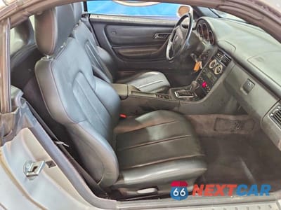 Zdjęcie 10 z 12 samochodu: 1999 MERCEDES-BENZ SLK 230 KOMPRESSOR VIN:WDBKK47F8XF113964 - miniatura