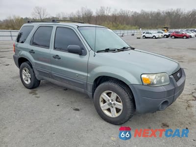 Czwarte zdjęcie samochodu z boku: 2005 FORD ESCAPE HEV VIN:1FMCU96H55KE18144 - miniatura