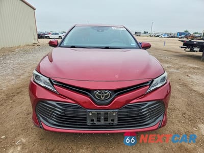 Piąte zdjęcie samochodu w środku: 2019 TOYOTA CAMRY LE VIN:4T1B11HK9KU836799 - miniatura