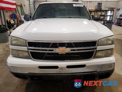 Piąte zdjęcie samochodu w środku: 2007 CHEVROLET SILVERADO K1500 CLASSIC CREW CAB VIN:2GCEK13Z071171894 - miniatura