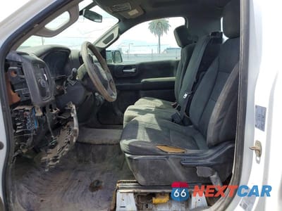 Zdjęcie 7 z 11 samochodu: 2021 CHEVROLET SILVERADO C1500 VIN:3GCNWAEF9MG314299 - miniatura